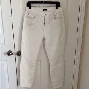 Women’s White Jeans